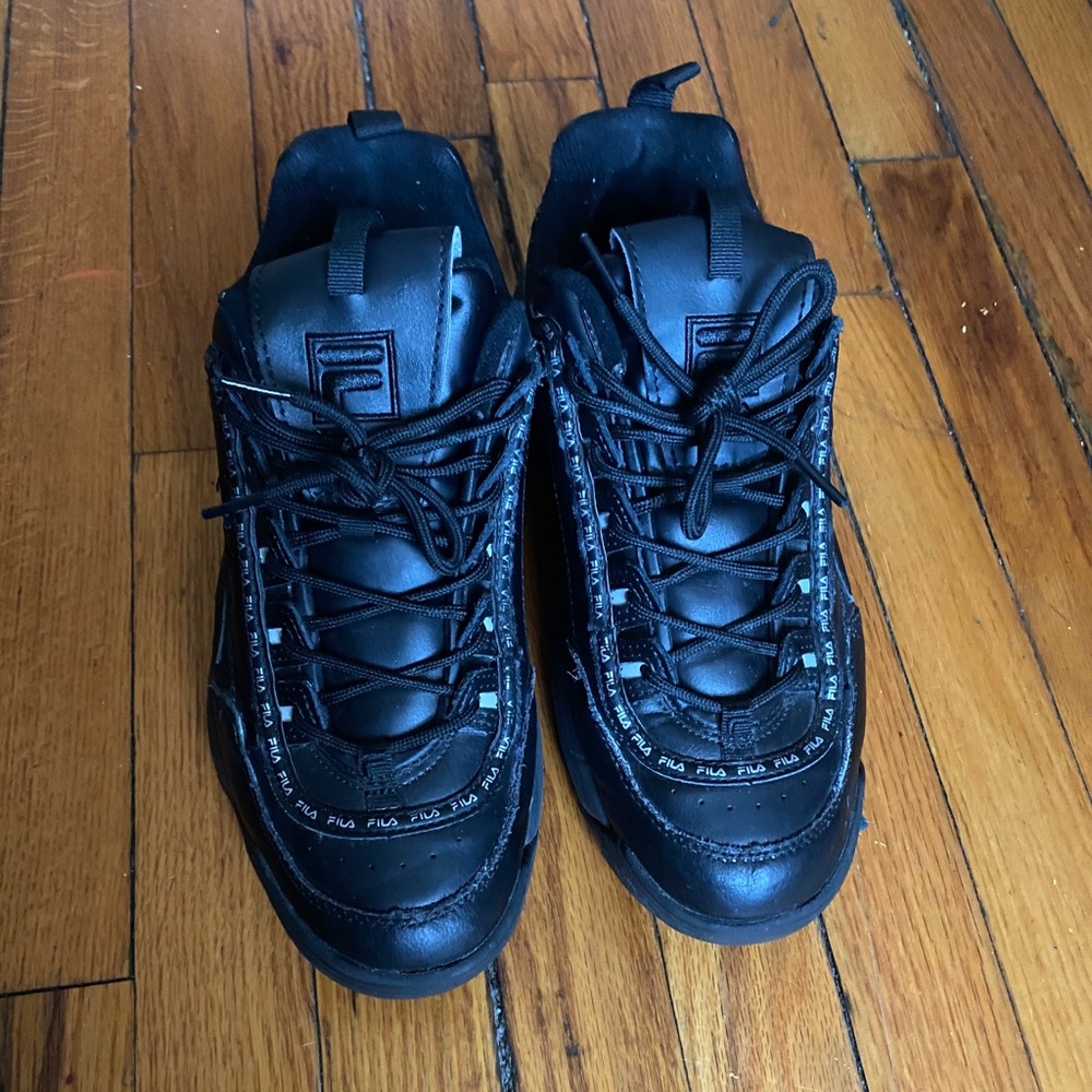 Woman Black Fila’s